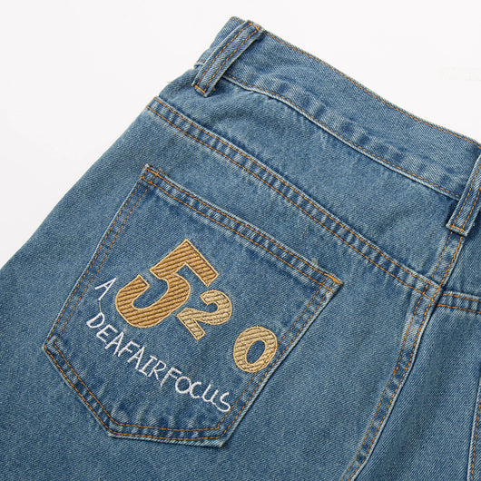Shorts de Mezclilla Rotos con Bordado para Hombre - Image 4