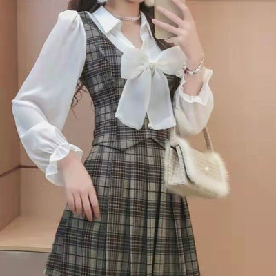 Conjunto de Dos Piezas: Blusa a Cuadros con Falda Plisada - Image 7