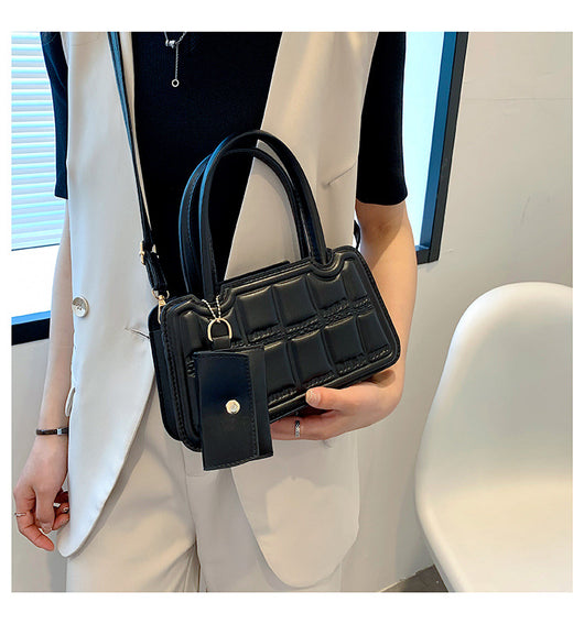 Bolsa de Hombro Multicolor con Textura Grid y Billetera - Tote Elegante para Mujer - Image 4