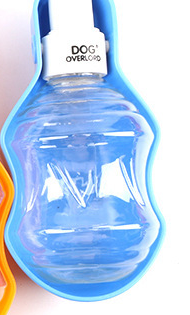 Botella de Agua Portátil para Mascotas en Viajes - Image 10