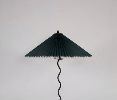 Lámpara Vintage de Mesita de Noche con Diseño Plisado Clásico - Image 6