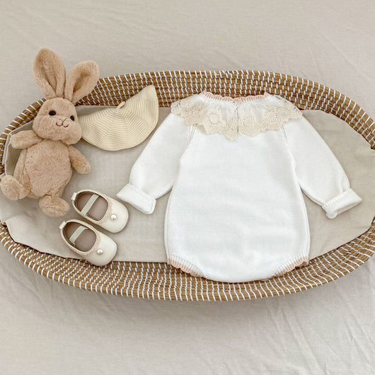 Suéter Infantil Otoño con Cuello de Encaje y Manga Larga - Image 10