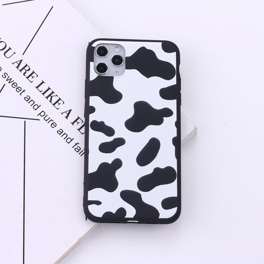 Funda Protectora Celular con Diseño de Manchas de Vaca - Image 14