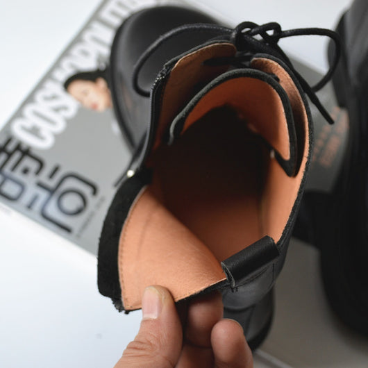 Botas Martin de Cuero con Ocho Ojales - Estilo Robusto y Duradero - Image 8