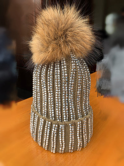 Gorro de Invierno Oversized con Pompón de Piel de Mapache y Zorro Real - Image 15