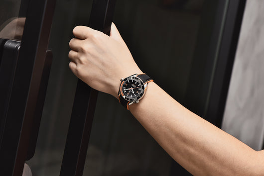 Reloj Mecánico Digital Rotatorio con Bisel Luminoso para Hombre - Image 20