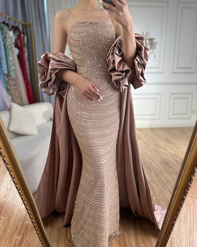 Vestido de Fiesta Elegante con Cuentas y Cola de Sirena en Rosa Seco - Image 10