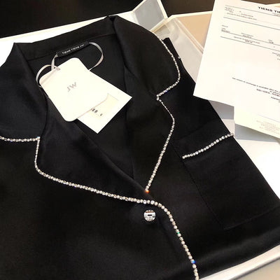 Pijama Dos Piezas de Satén Perlado con Diamantes y Strass para Mujer - Image 8