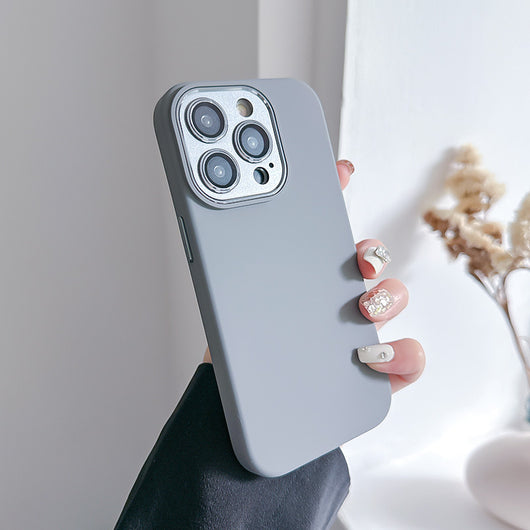 Funda Protectora de Silicona Líquida con Protector de Lente para iPhone 14 e iPhone 15 - Image 6