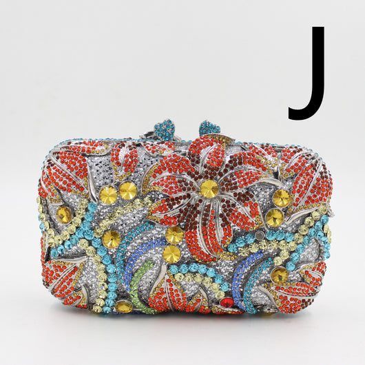 Clutch Elegante con Flores y Cristales Brillantes - Image 16
