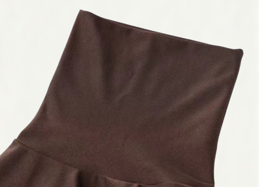 Vestido Elegante de Cuello Alto con Diseño de Cordones - Colección Premium Europea - Image 9