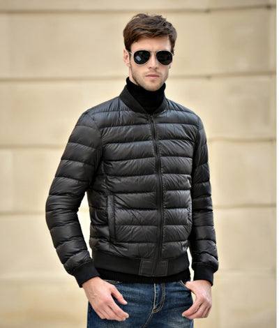 Chaqueta de Plumas para Hombre con Cuello Alto y Corte Moderno - Image 10