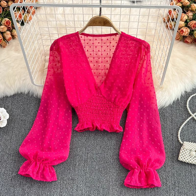Blusa Estilo Occidental con Escote V, Lunares y Cintura Ajustada