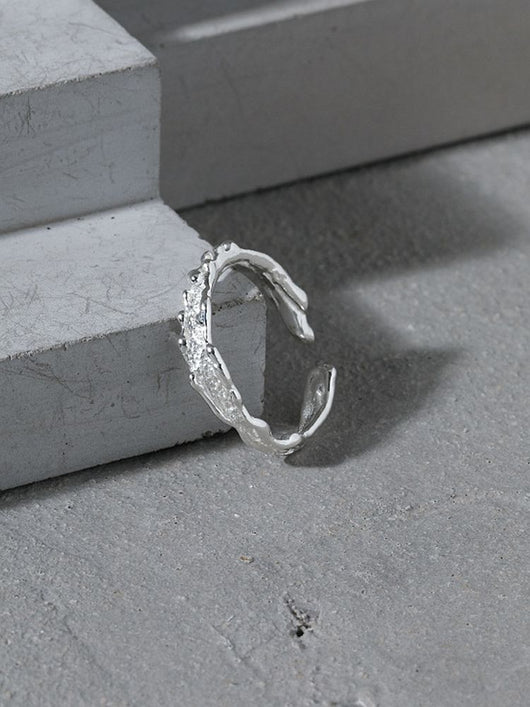 Anillo de Plata Esterlina Texturizado Delgado para Mujer - Image 8