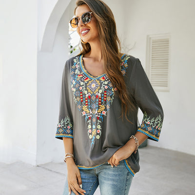 Blusa Bordada para Mujer con Corte Versátil Ajustado y Suelto - Image 8