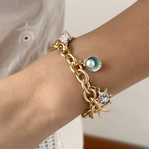 Collar y Pulsera de Perlas con Colgantes de Concha y Estrella de Mar