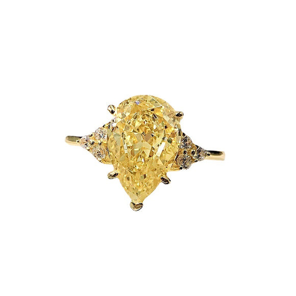 Anillo de Diamante Circón de Alto Carbono Forma Pera en Plata