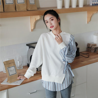 Chaqueta Elegante con Encaje y Costuras Rayadas - Image 8