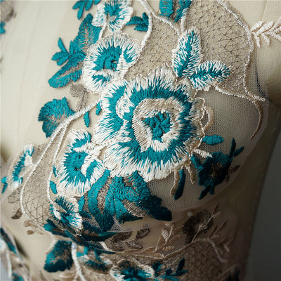 Adornos de Pecho para Vestido de Noche Verde con Encaje y Hilos Dorados - Image 9