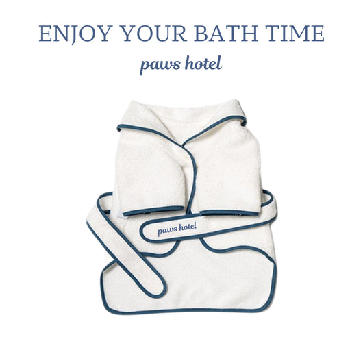 Bata de Baño para Mascotas con Diseño Hotel Chic - Pijama Fotográfico - Image 4