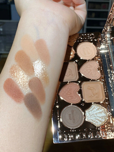 Paleta de Sombras con Ocho Tonos Iluminadores - Image 9