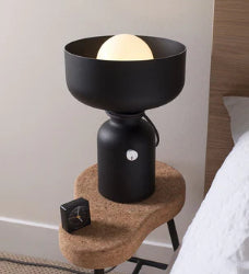 Lámpara de Mesita Moderna para Dormitorio con Diseño Creativo - Image 11