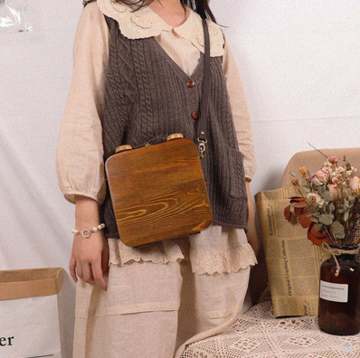 Bolsa de Viaje Retro Gato Literario en Madera