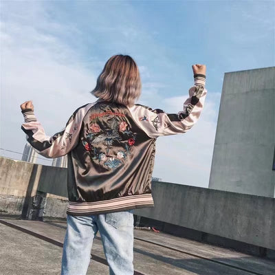 Chaqueta Larga con Cuello Mao y Bordado de Grúa Floral en la Espalda - Image 10