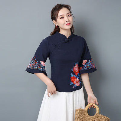 Camisa Elegante con Cuello Alto y Bordados Elaborados - Image 4