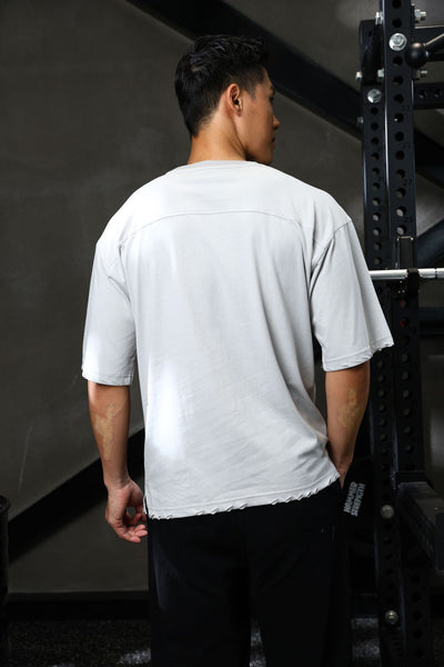 Playera Suelta de Algodón Rasgada para Hombre - Image 20