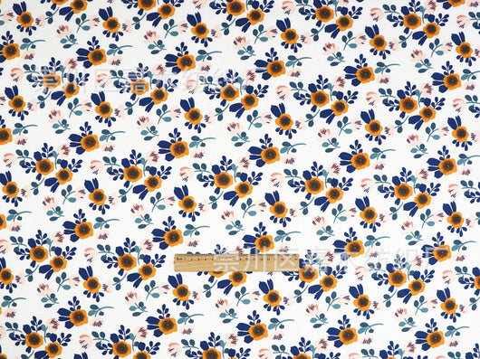 Tela de Algodón con Flores Pequeñas en Tonos Claros - Image 3