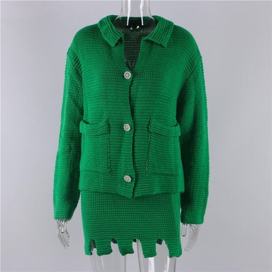 Suéter Suelto Verde de Solapa y Botón Único - Image 3