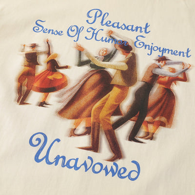 Camiseta Estampada Retro Multitud Bailando para Hombre - Image 4