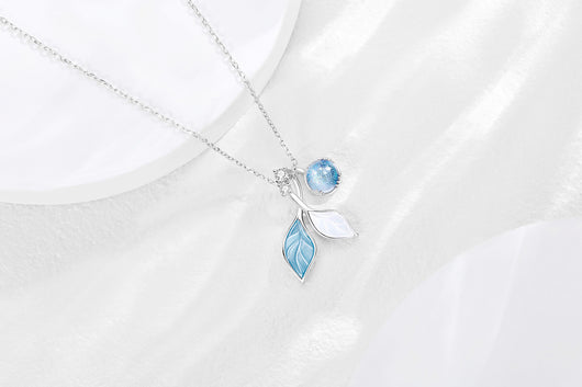 Collar de Plata Esterlina con Hoja Esmaltada Cielo Estrellado Azul Bruma - Image 8