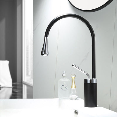 Grifo de Lavabo Giratorio en Cobre Dorado con Diseño Gota de Agua - Image 3