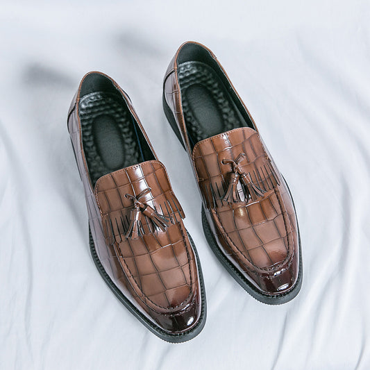 Zapatos de Cuero Estilo Británico con Punta Aguda - Cómodos y Elegantes