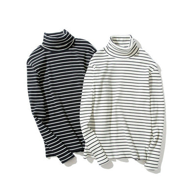 Buzo Cuello Alto Rayas Blancas y Negras Unisex - Image 2
