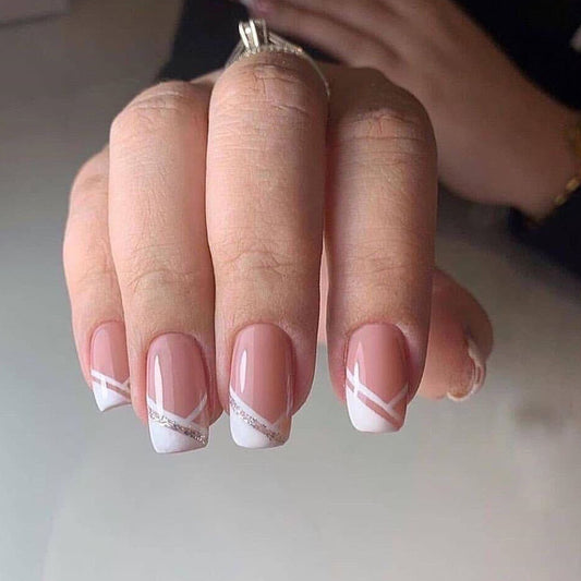 Uñas Postizas Francesas Oblicuas - Manicura Elegante Lista para Usar