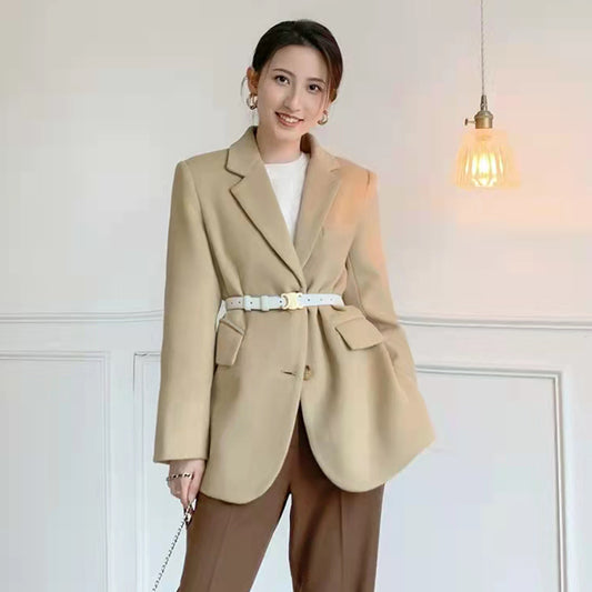Blazer Camel de Corte Ajustado para Mujer - Estilo Ejecutivo
