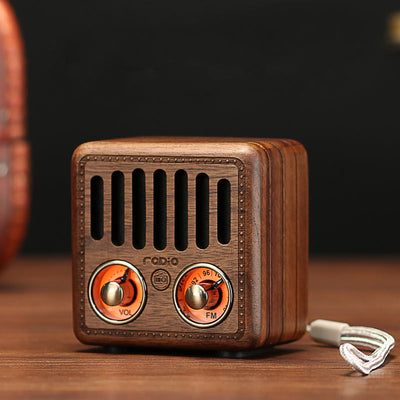 Parlante Bluetooth Retro en Madera de Nogal - Image 11
