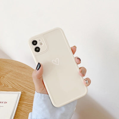 Funda para teléfono pintada a mano con diseño de amor - Image 7