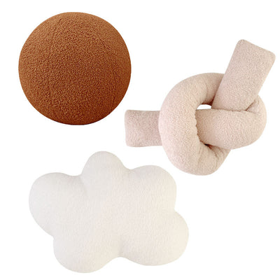 Almohada Nube Suave con Formas Geométricas y Cuerda Anudada - Image 7