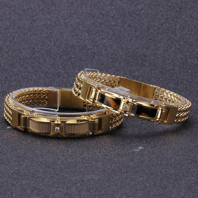 Pulsera para Hombre en Acero Inoxidable Dorado con Diamantes - Image 10