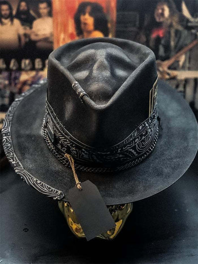 Gorro Vaquero Calavera de Peluche Artesanal - Image 5
