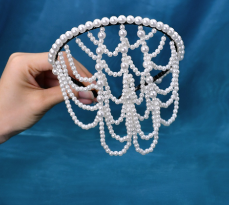 Tiara Nupcial Elegante con Adorno de Perlas en la Frente - Image 5