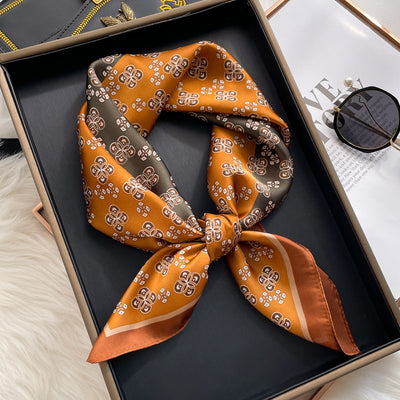 Pañuelo de Seda Cuadrado Rayas Blanco y Negro - Accesorio Versátil para Primavera - Image 18