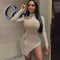 Vestido Corto con Strass y Flecos Laterales de Lujo