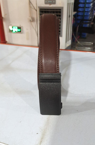 Cinturón de Cuero Vacuno con Hebilla Automática de Doble Capa para Hombre - Image 13