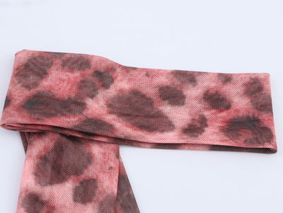 Blusa Escotada con Estampado Animal Print - Image 8