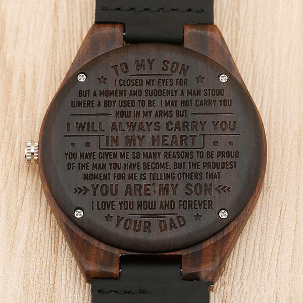 Reloj de Madera con Esfera Marrón y Gravado en la Caja - Image 4